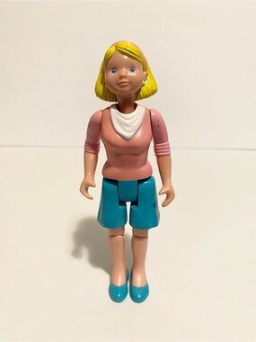 Vintage 1993 Fisher Price Loving Family Dollhouse Blonde Mom Toy